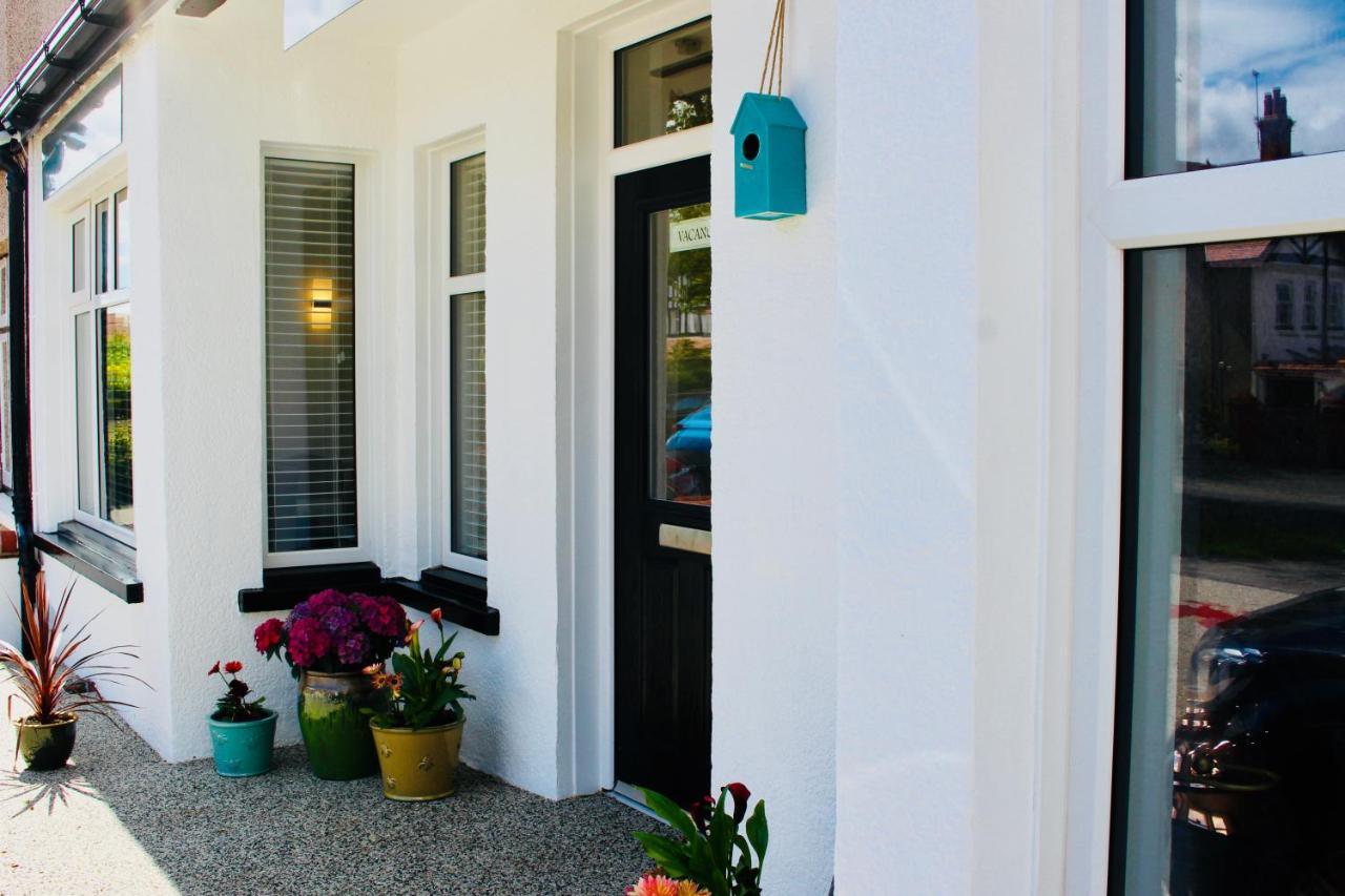 Cwtch Guesthouse Llandudno Exterior photo